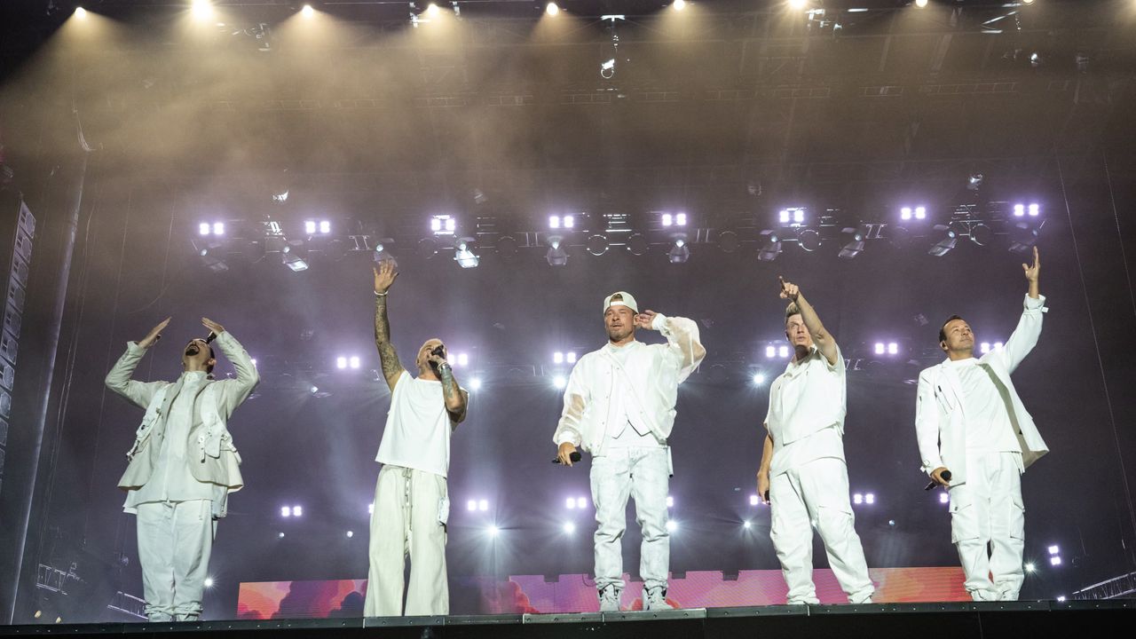 Backstreet Boys announce four-show Toronto stadium residency for 2027