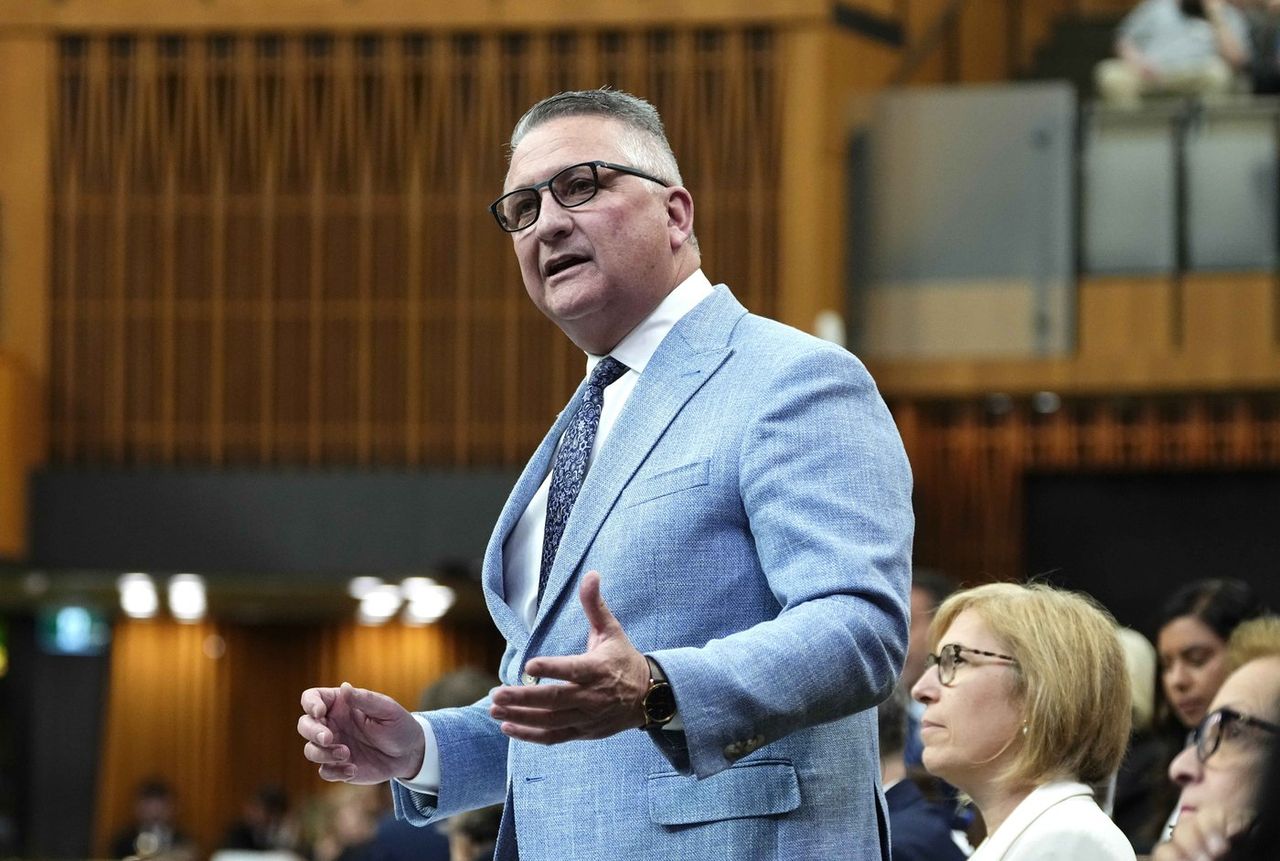 Federal government maintains stance on closing agricultural research facilities amid food security concerns