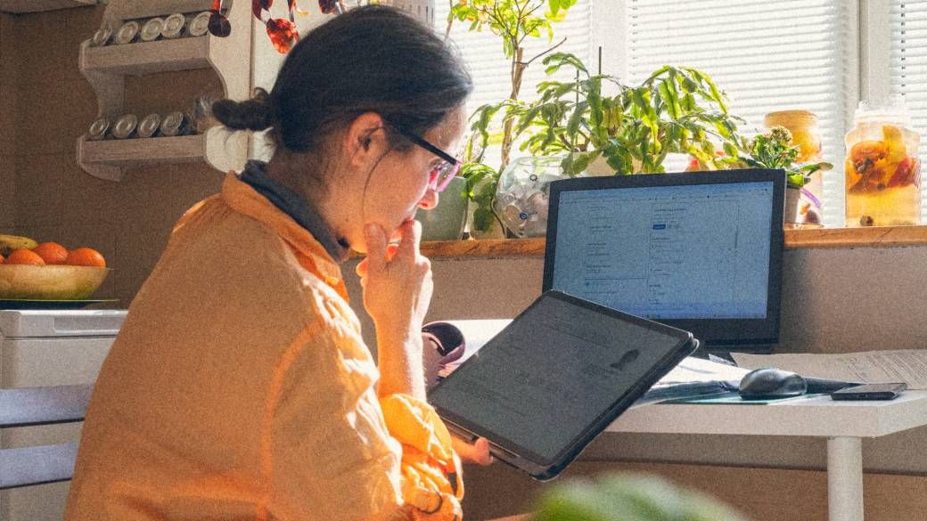 Growing Concerns Over AI in Hiring Processes Spark Calls for Regulation in Canada