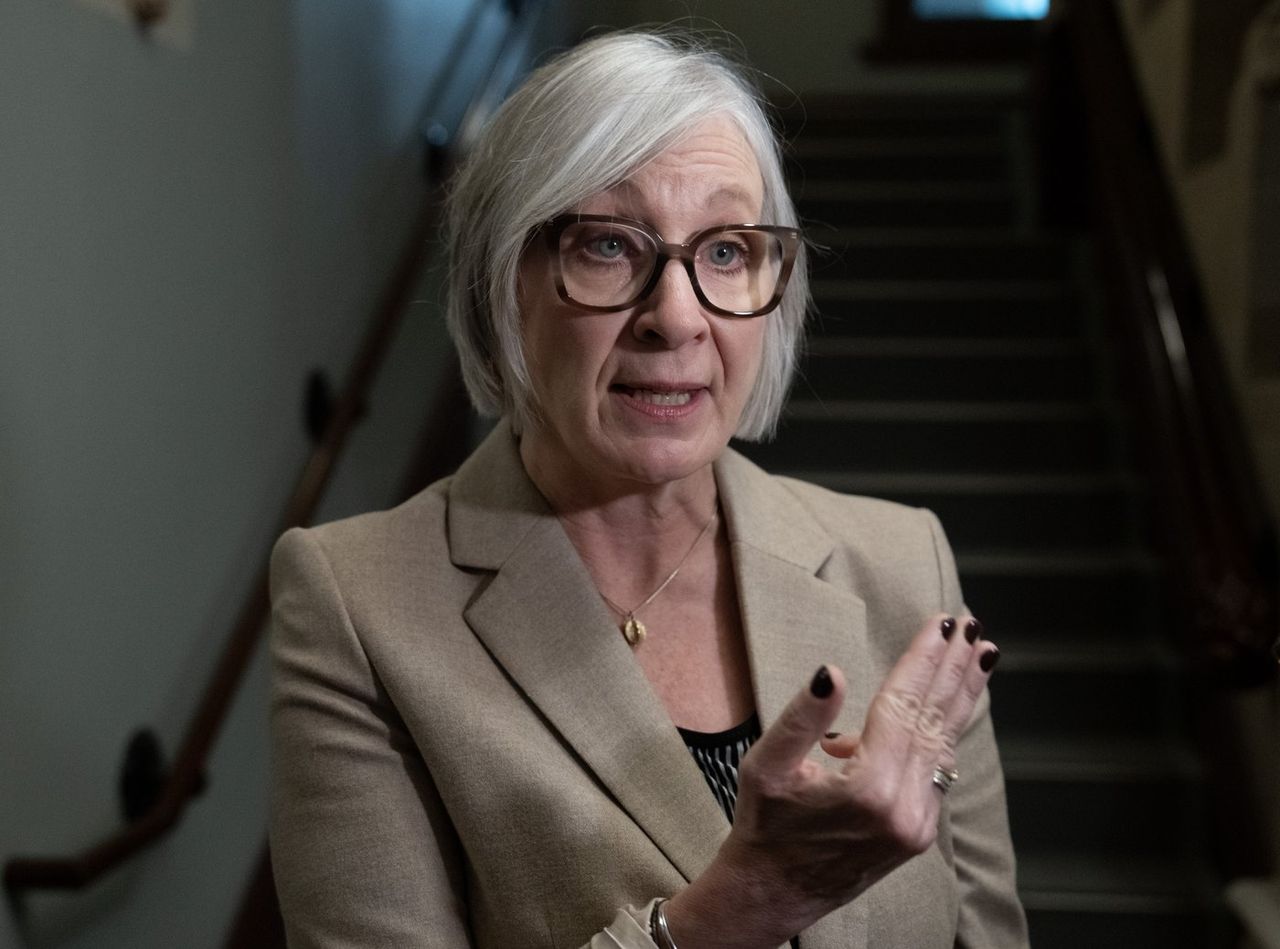 Liberals propose higher threshold for strike interventions in sweeping labour code changes
