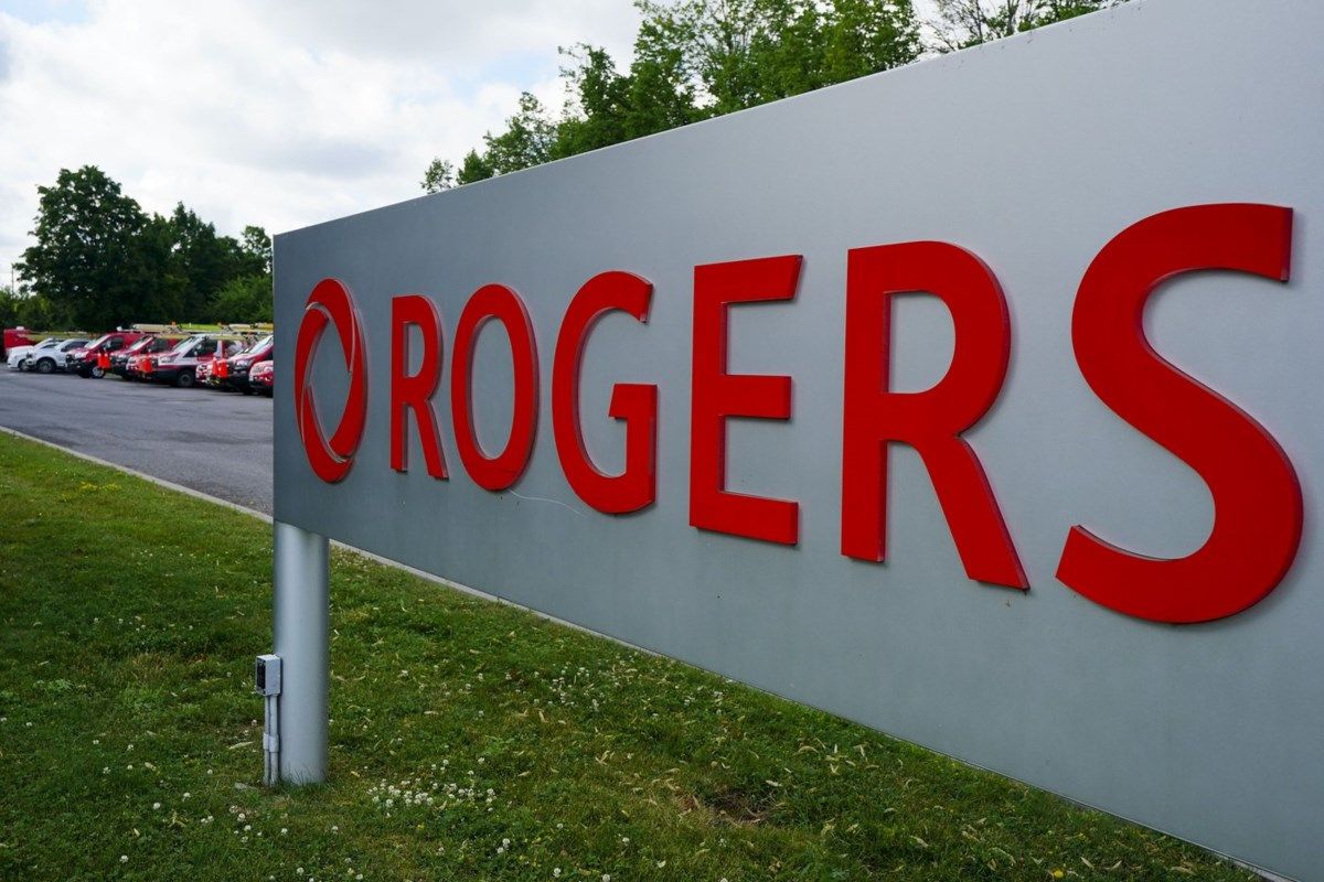 Rogers plans minority stake sale in $25B sports empire to cut debt
