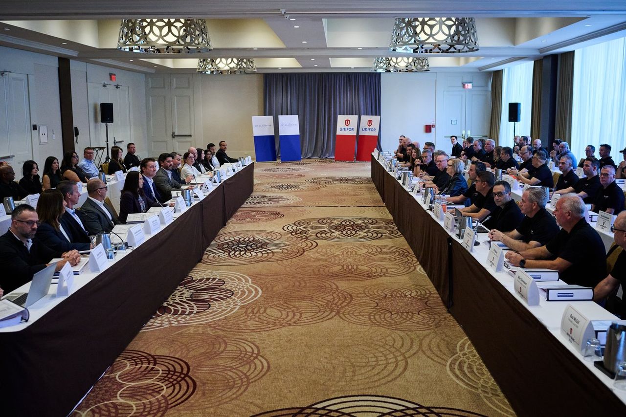 Stellantis workers in Canada vote on strike mandate as talks stall