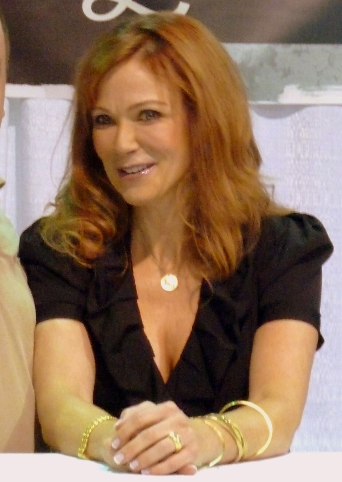 Lauren Holly