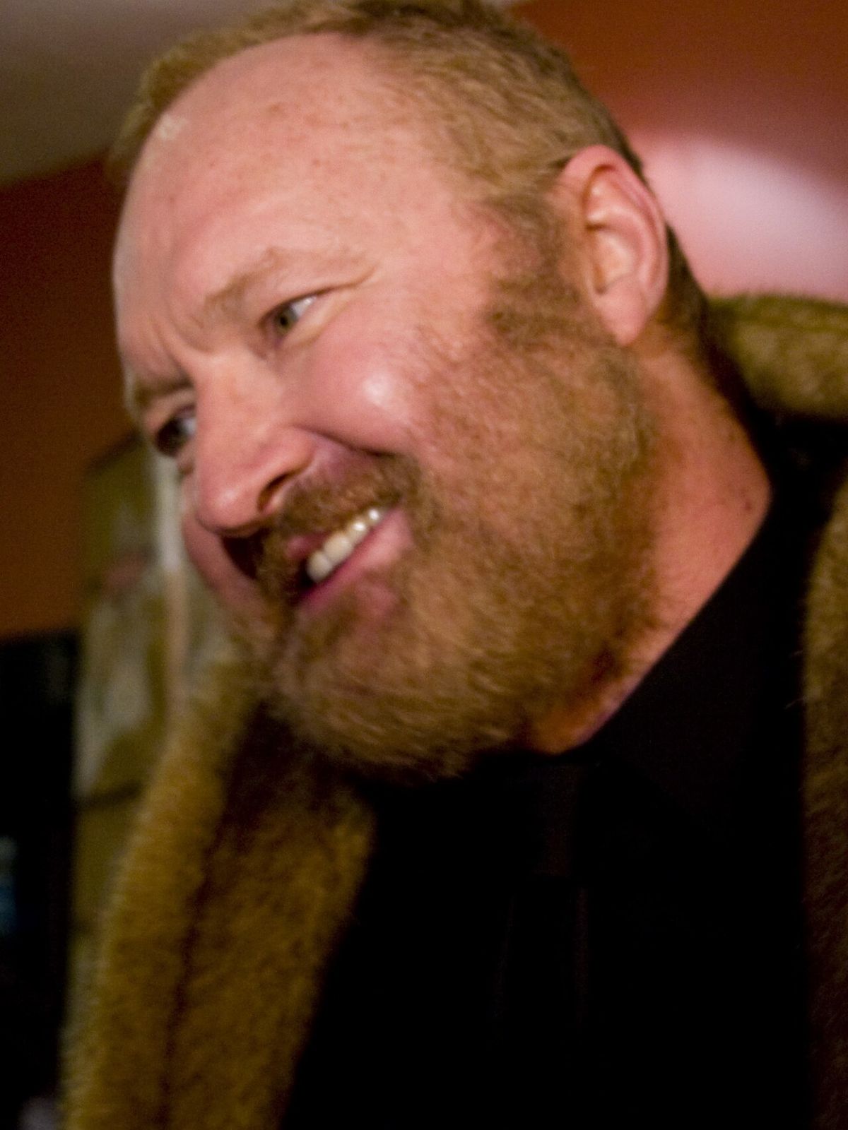 Randy Quaid being interviewed by Canal+.
