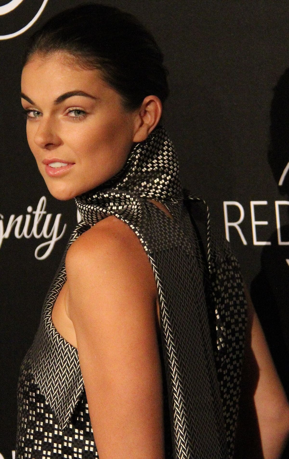 Serinda Swan ("Graceland") at Redlight Traffic's inaugural Dignity Gala (Michelle Tiu / Neon Tommy)