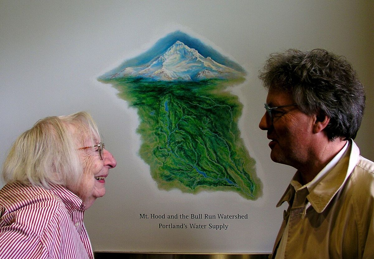 Jane Jacobs with environmentalist Spencer Beebe, 2004. In the background is a painting by Barbara Stafford.