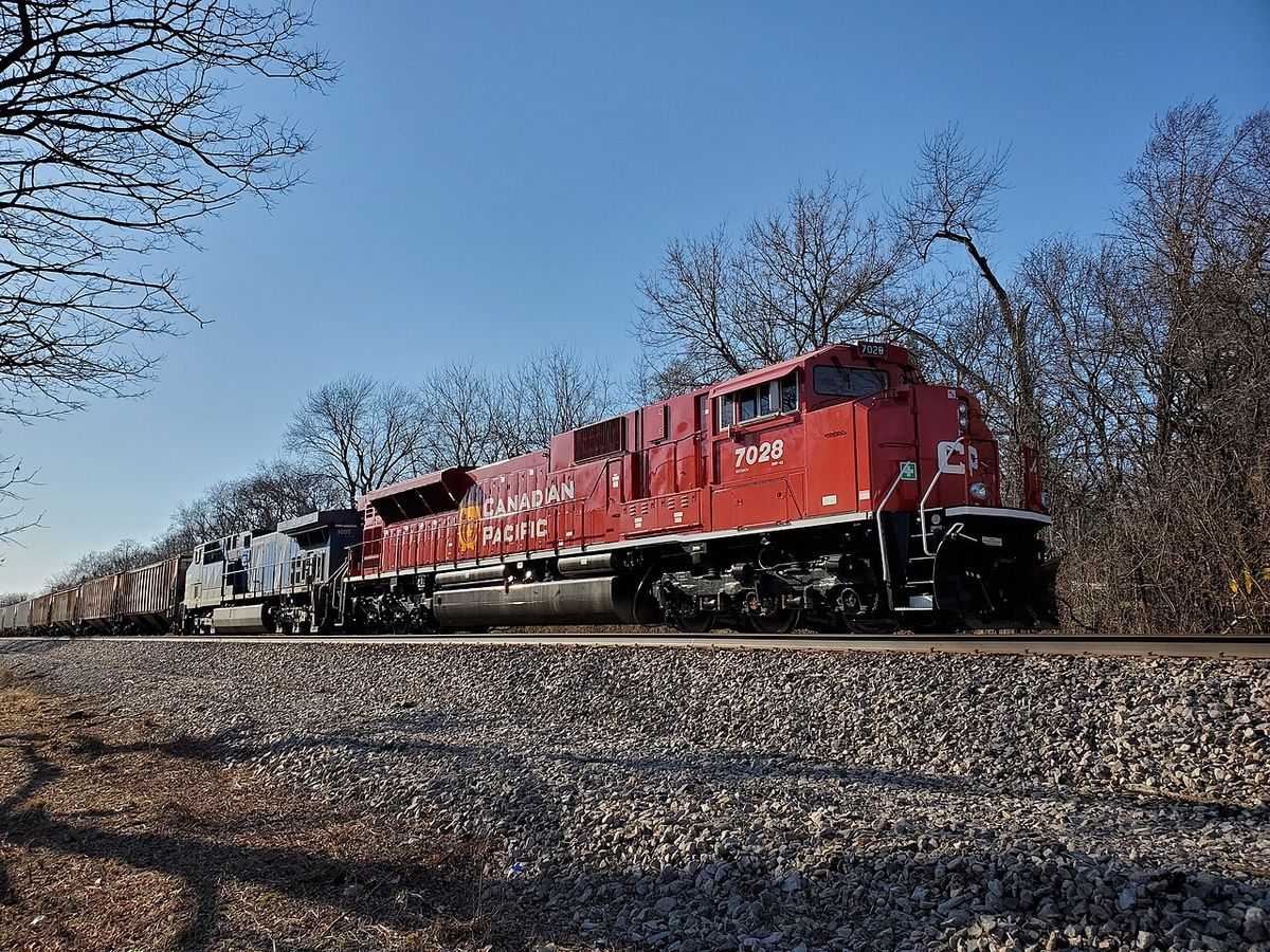 Canadian Pacific Railway 7028 (EMD SD70ACU) in Nashotah, Wisconsin