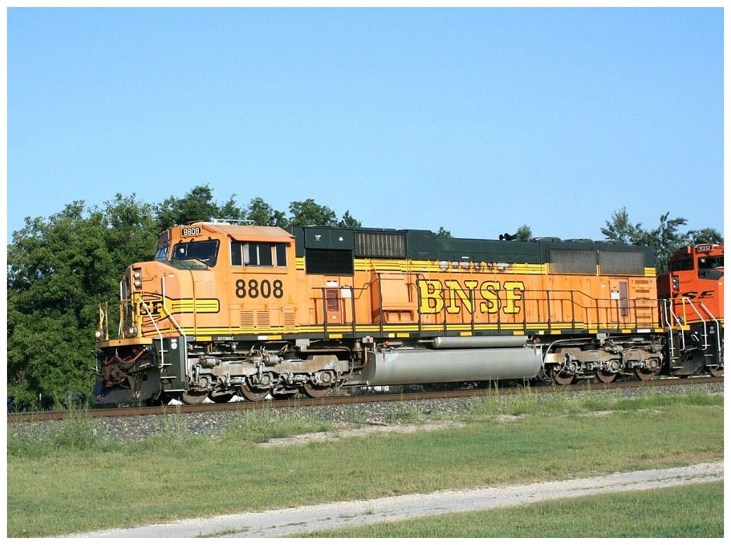Burlington Northern Santa Fe 8808, EMD SD70MAC [1]
