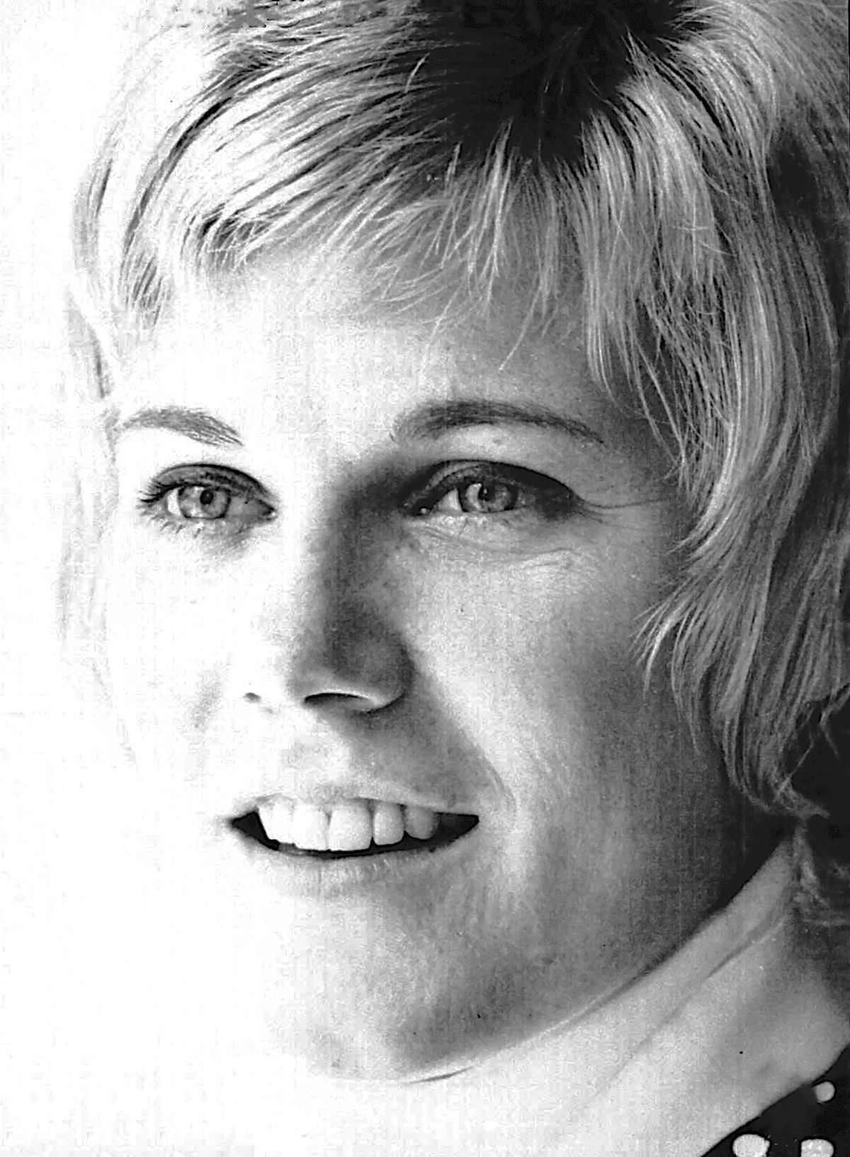 Capitol advertisement for Canadian singer Anne Murray's single "Sing High, Sing Low", November 1970.