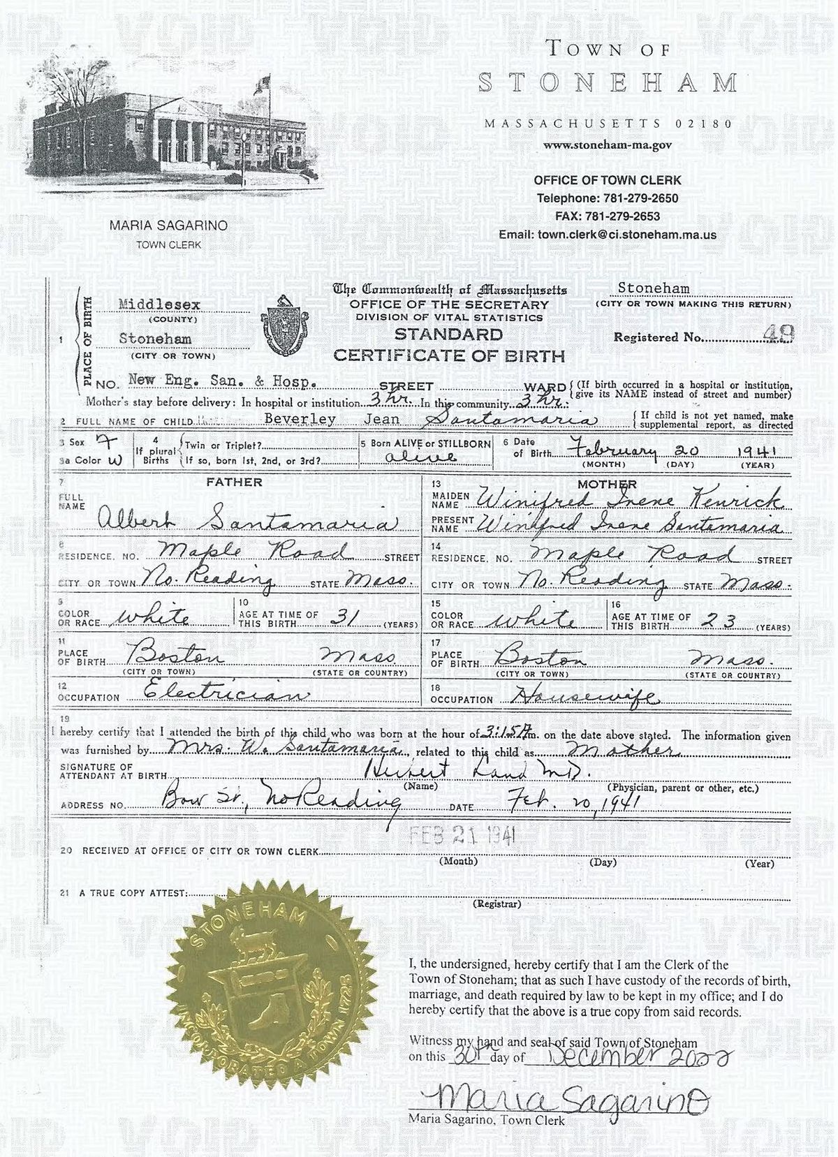 The official birth certificate of Buffy Sainte-Marie, issued by the Town of Stoneham, MA, USA.