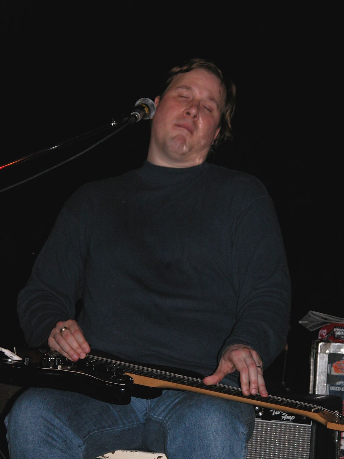 Jeff Healey performing in 2006 at his club, "Healey's"