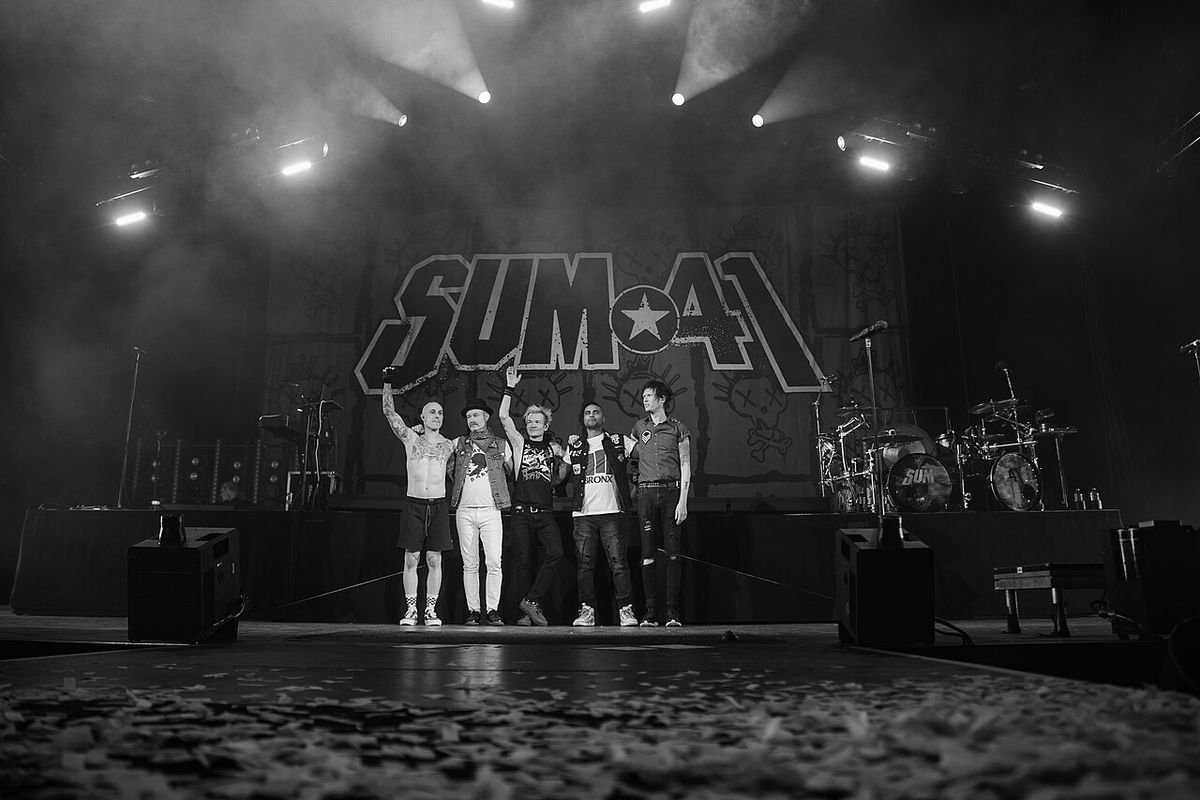Sum 41's last show in Toronto. Photo by michaelxcrusty